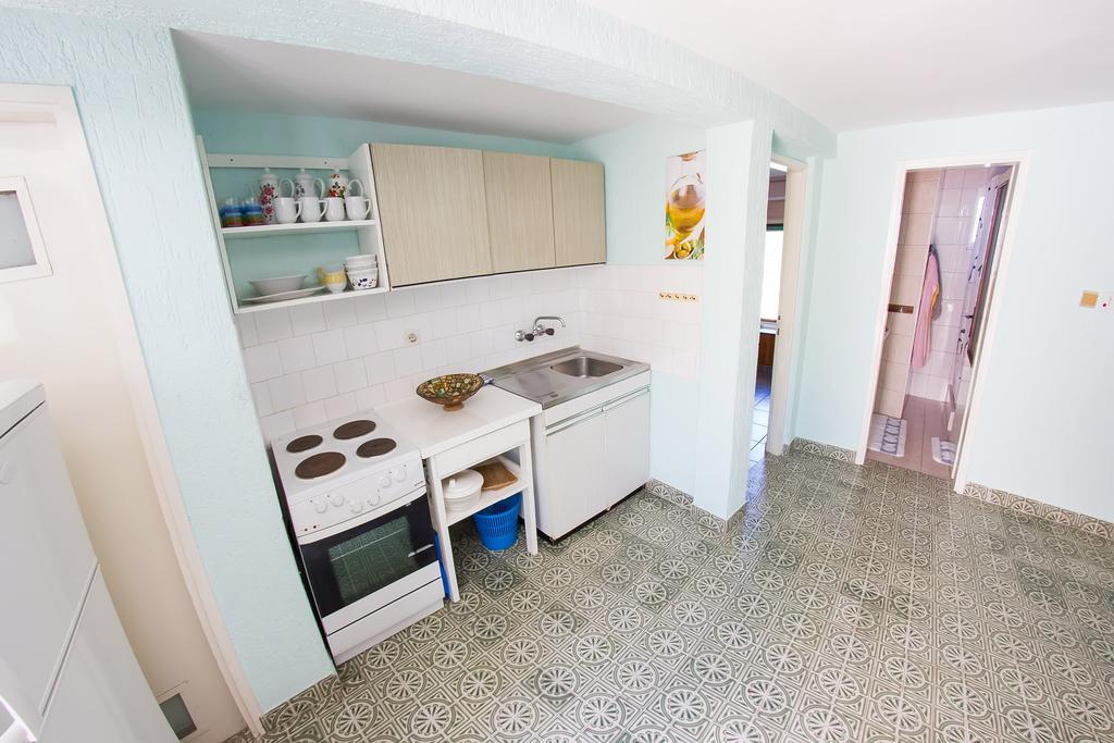 Apartments Stefanovski Paradiso Veli Lošinj Oda fotoğraf