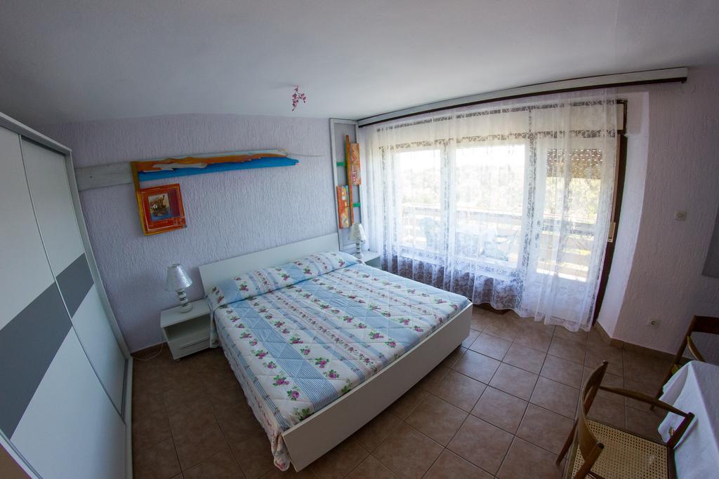 Apartments Stefanovski Paradiso Veli Lošinj Oda fotoğraf