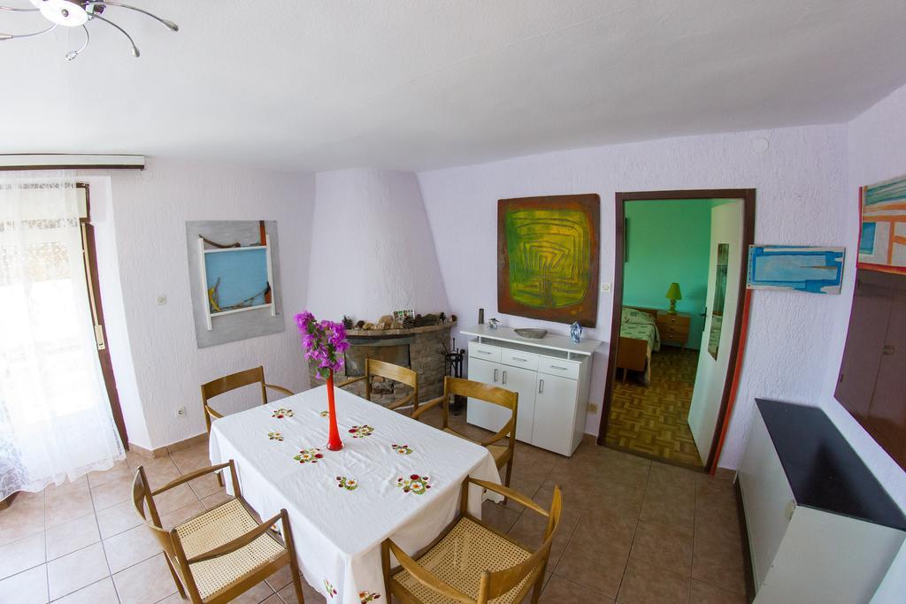 Apartments Stefanovski Paradiso Veli Lošinj Oda fotoğraf